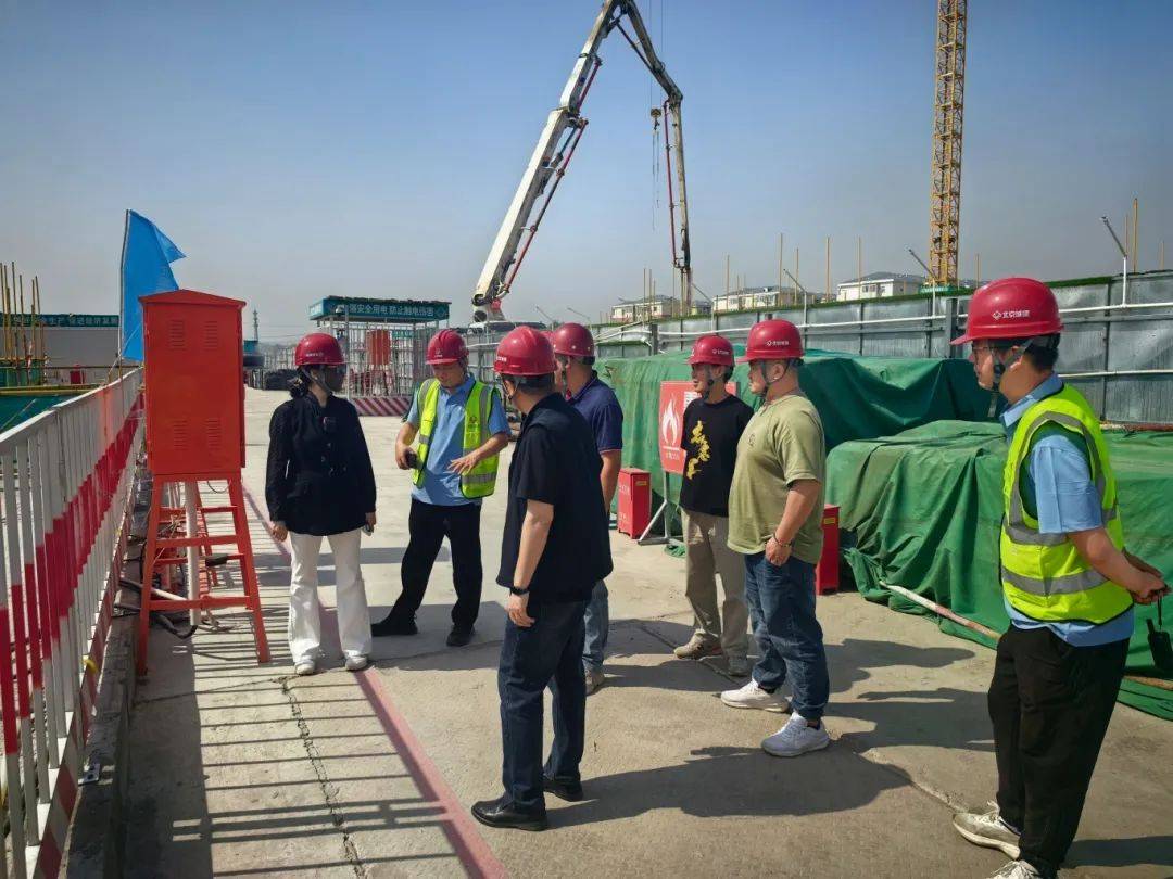 大興住建委協同市住建委開展2025年上半年北京市房屋市政工程安全質量聯合檢查工作:市政工程
