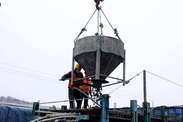 【攝影報道】G671線合水(太白)至華池公路工程建設熱潮涌:公路工程
